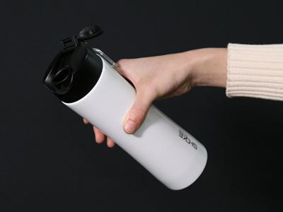 Botella térmica de acero inoxidable con tapa flip 
